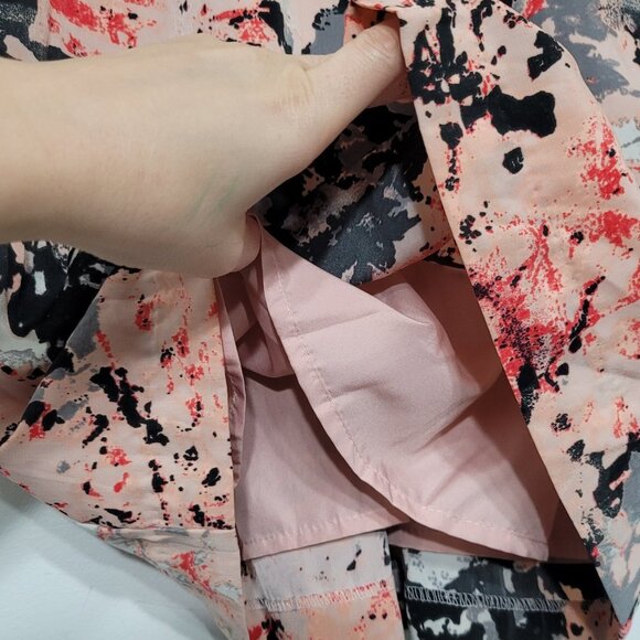 💕Chic by Jacob | Coral & Grays Floral Sleeveless Sheath Dress Notch Neck Lined - Picture 6 of 11